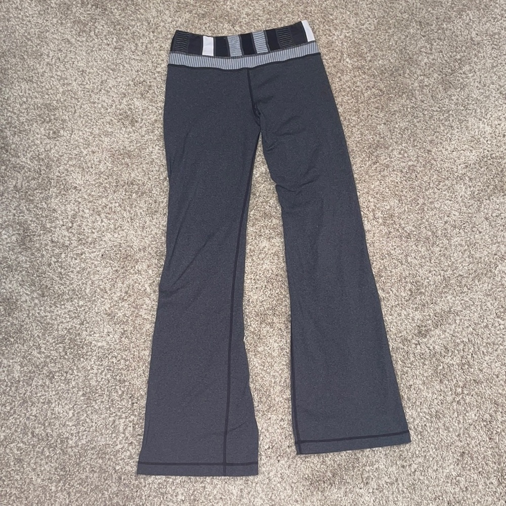 lululemon yoga pants